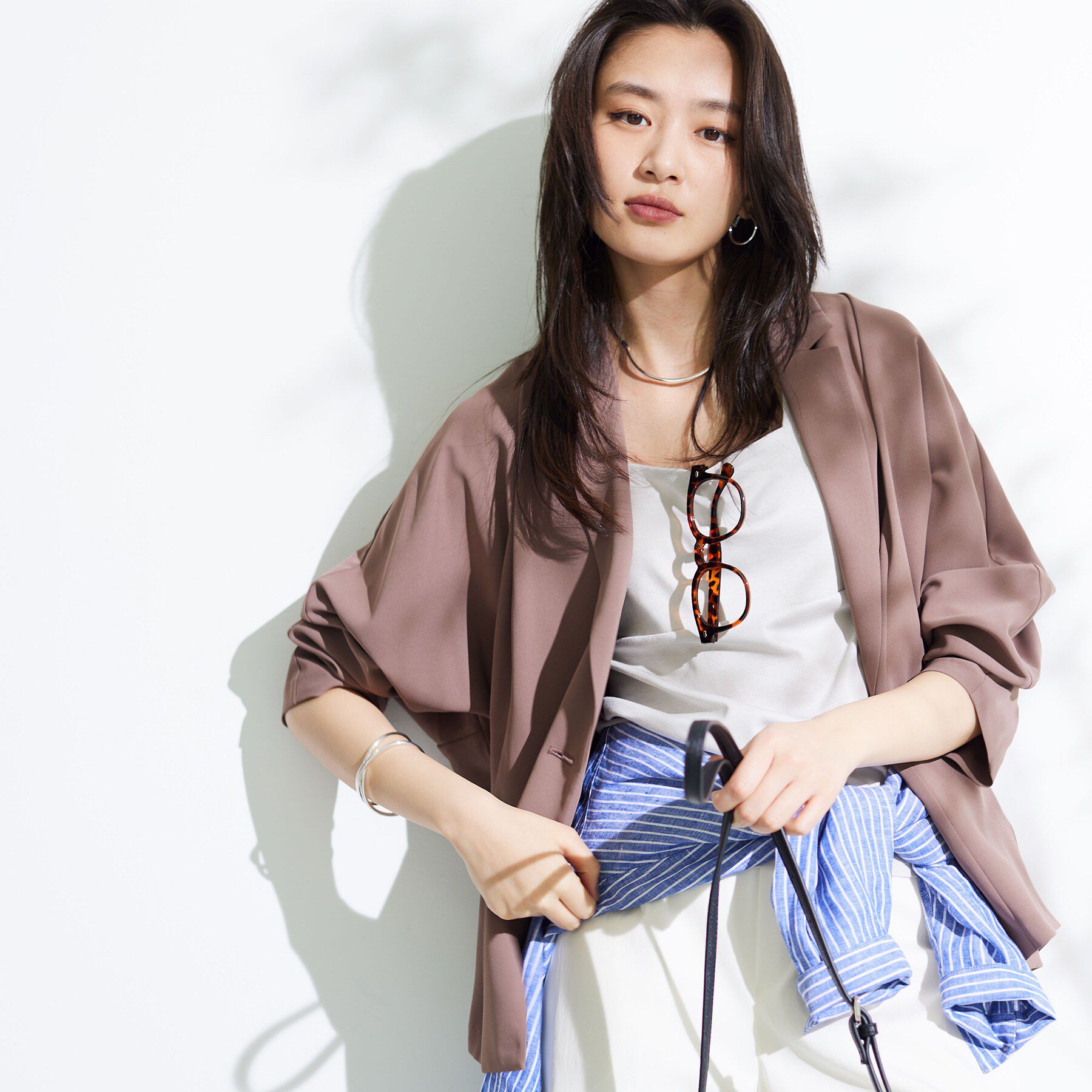 INDIVI「【さらに軽く軽快！／着る日傘】ドルマンダブルジャケット」|テーラードジャケット|モカブラウン(042