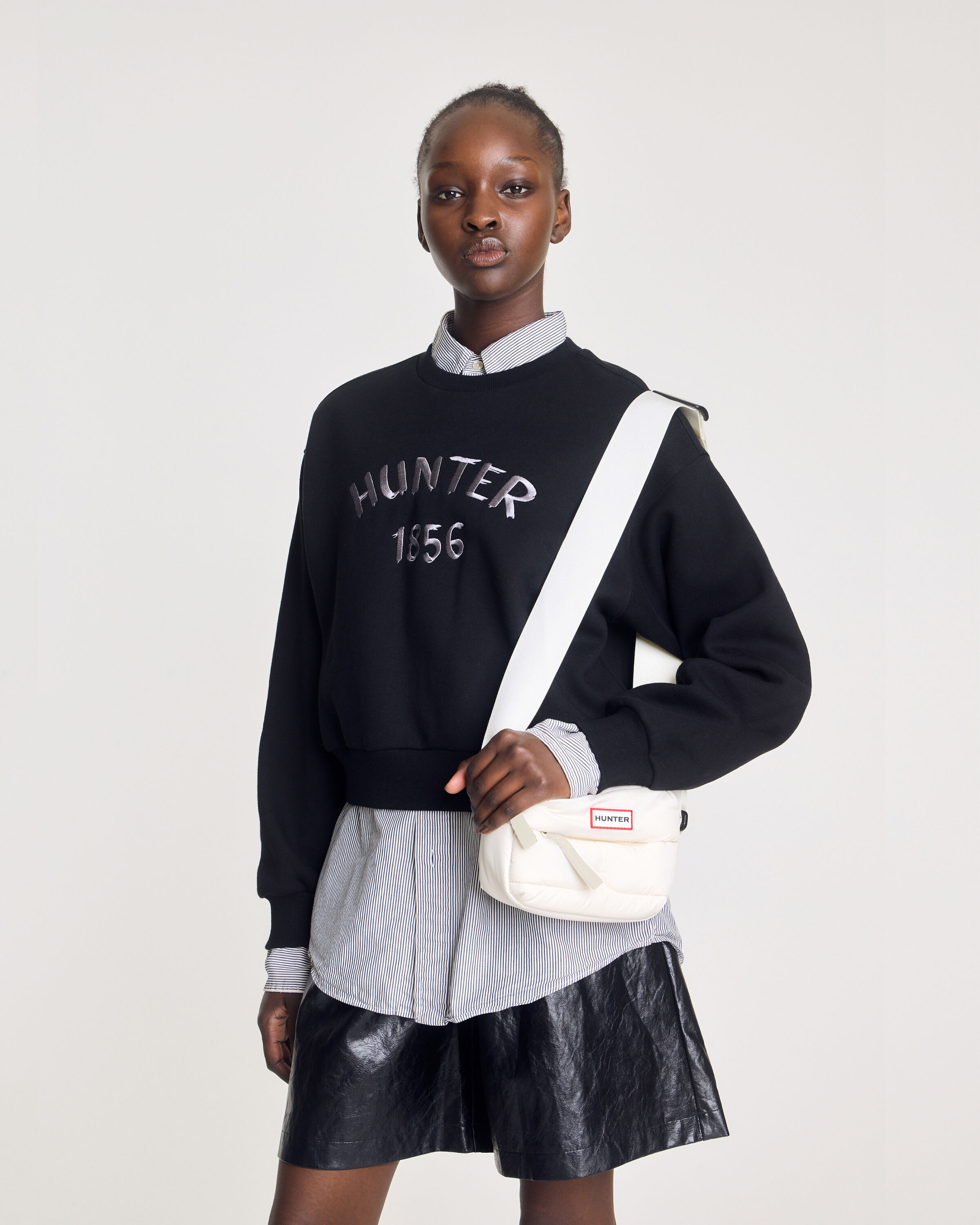 HUNTER「イントレピッド パファー ミディアム クロスボディ」|ショルダー・メッセンジャー|