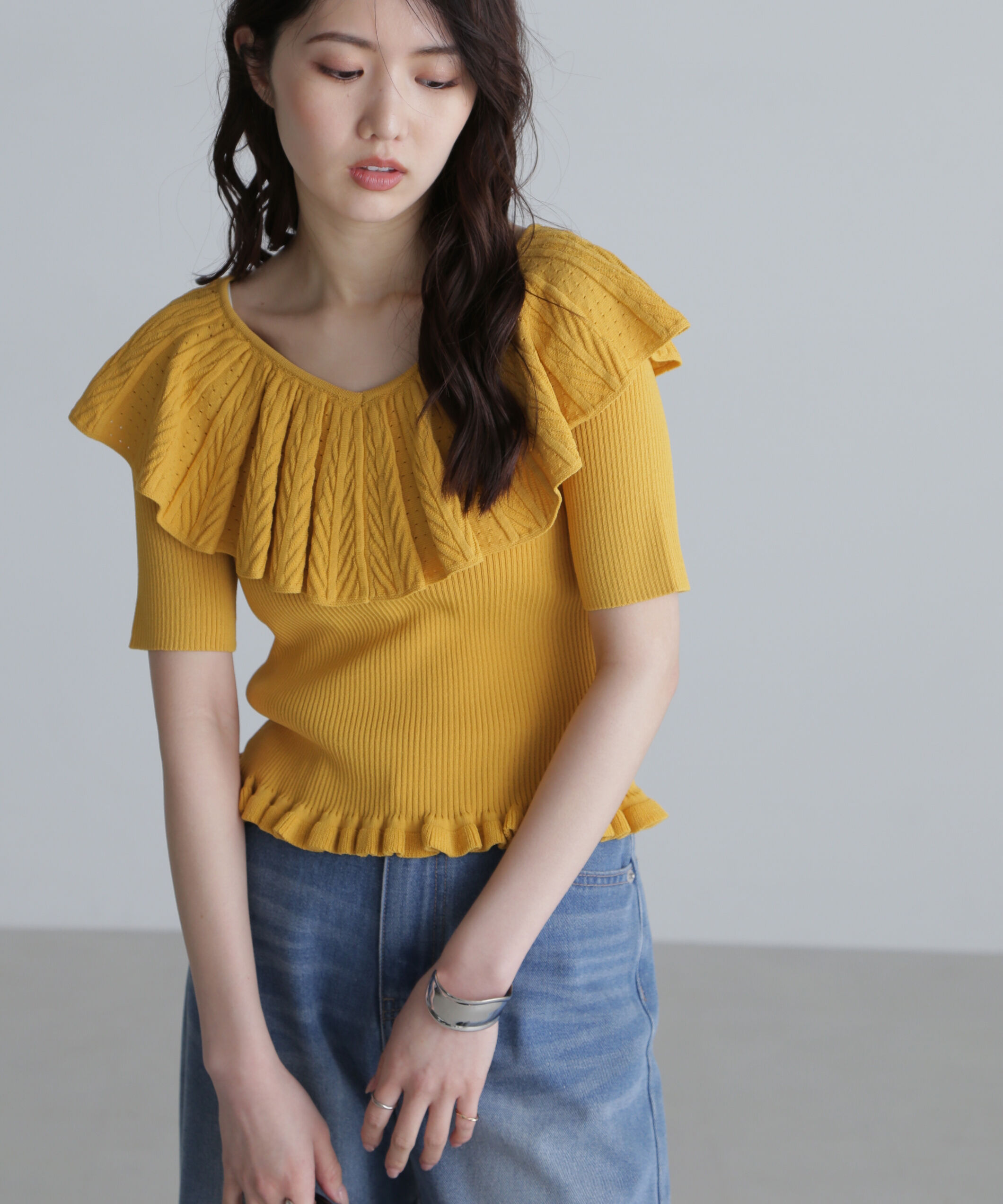  「ラッフル襟ニット」|ニット・セーター|イエロー