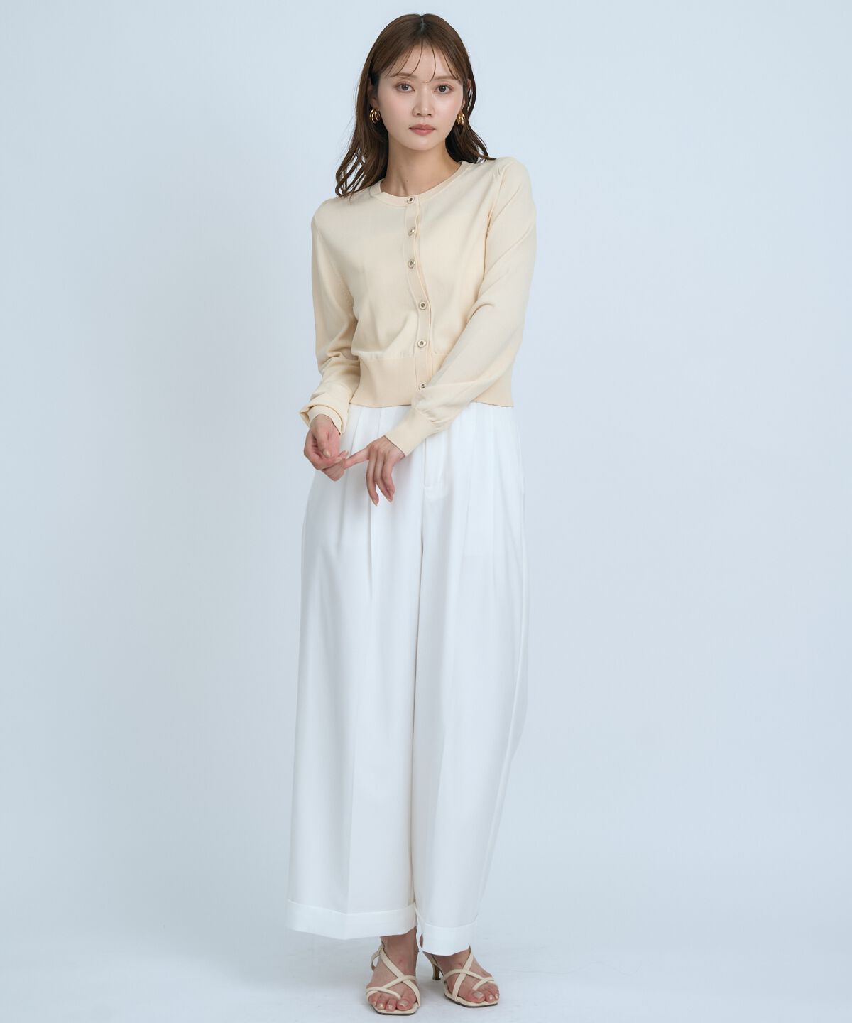 アンドクチュール「クルーネックカーディガン」|カーディガン|