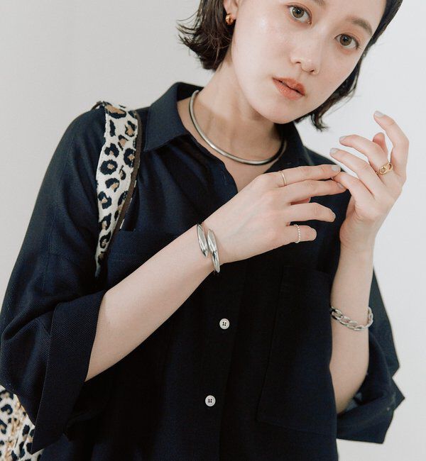  「【洗練された印象に】バネバングル」|ブローチ・コサージュ|