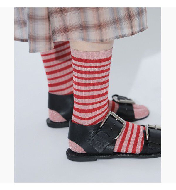 BEAMSBOY「maturely / ラメ ボーダー タビ ソックス」|ソックス|PINK/RED