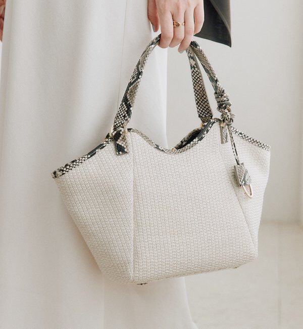  「予約【ショルダーストラップ付き】レザーパイピングミニトート」|クラッチバッグ|ベージュ