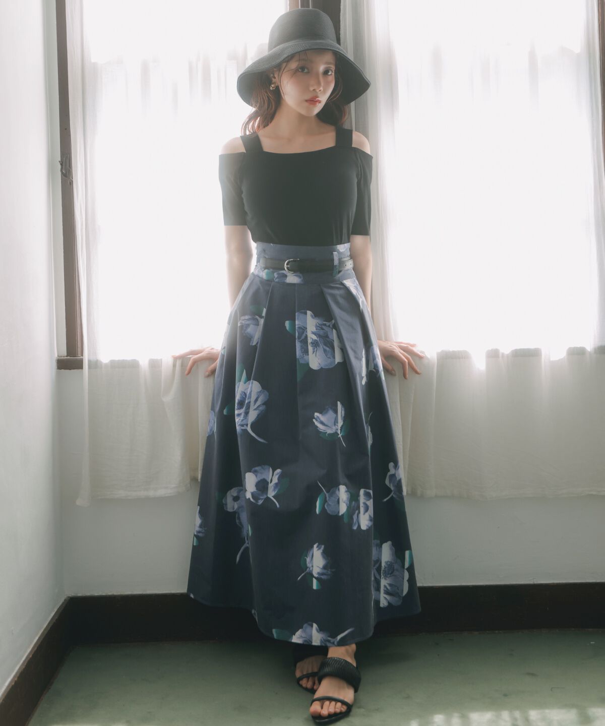 アンドクチュール「サンセットフラワータックフレアスカート」|フレア|