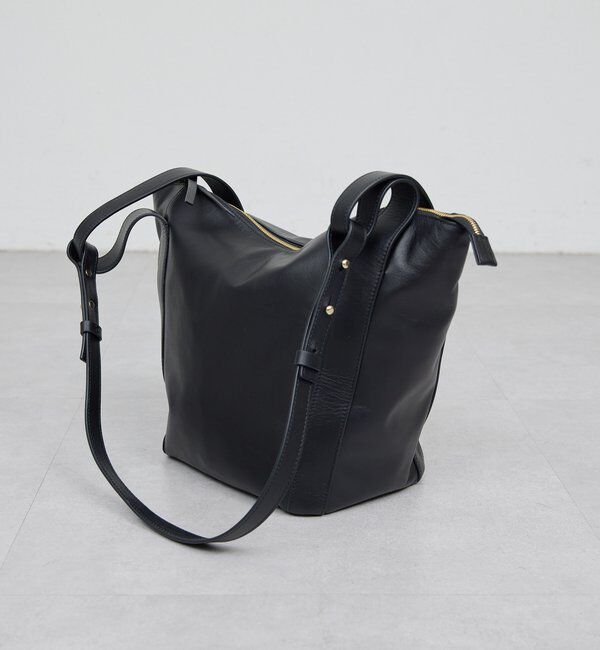  「【RobertaGandolfi】レザーショルダーバッグ」|クラッチバッグ|