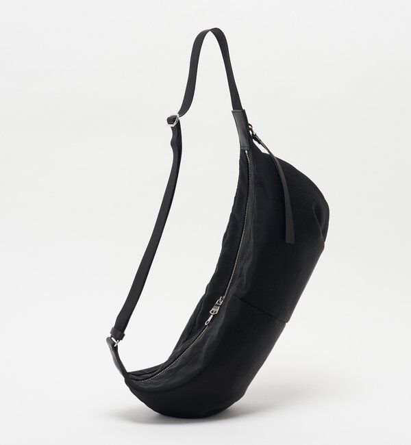  「ナイロンバナナボディバッグ」|ショルダー・メッセンジャー|