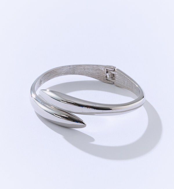  「【洗練された印象に】バネバングル」|ブローチ・コサージュ|