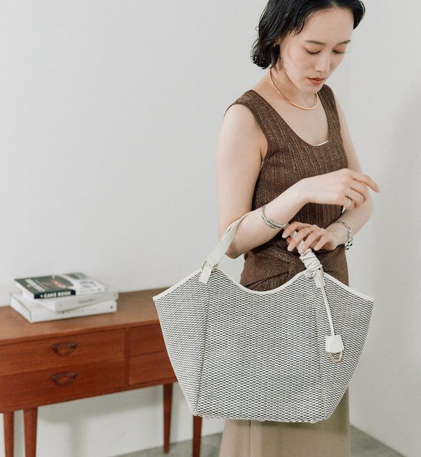  「【実用性抜群】レザーパイピングラージトート」|クラッチバッグ|