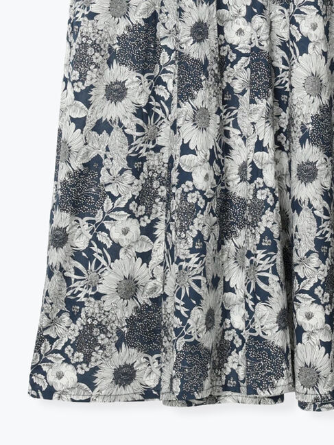 Te chichi「【LIBERTY FABRICS】Vネックフレアワンピース」|ワンピース|