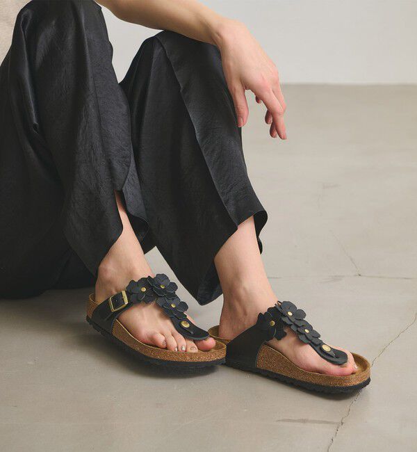 UNITED ARROWS「【国内EXCLUSIVE】＜BIRKENSTOCK＞GIZEH フラワー サンダル」|サンダル|