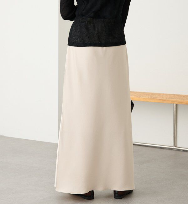  「【ストレスフリーな履き心地】バイアスサテンナロースカート」|スカート|