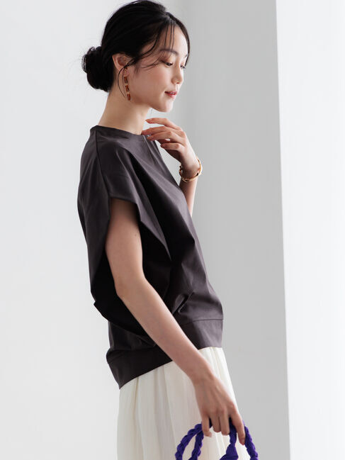 Te chichi「【接触冷感/遮熱/吸水速乾】ショルダータックドルマンTシャツ」|Tシャツ・カットソー|