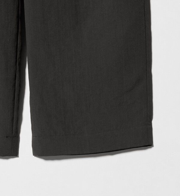 UNITED ARROWS「＜District＞ポリエステルタッサー 1プリーツ ワイド イージーパンツ」|チノ|