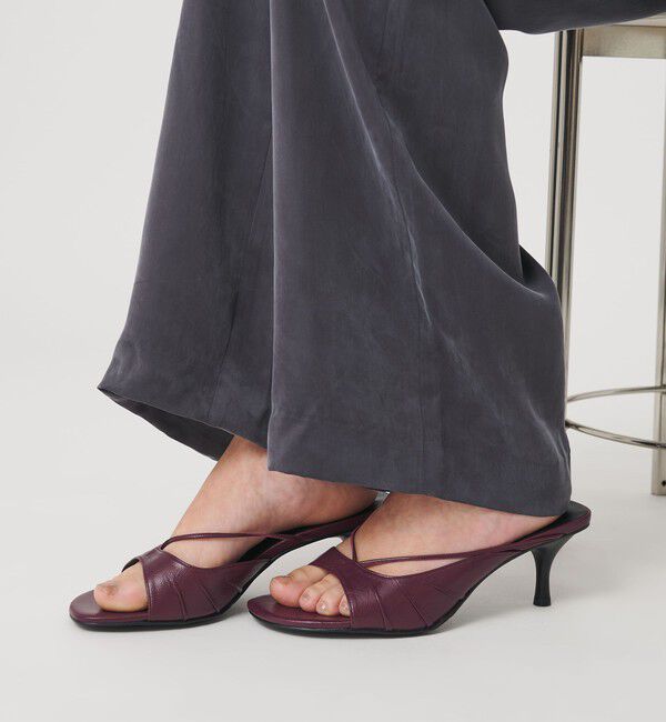 ATTISESSION「＜ATTISESSION＞アシンメトリー Vライン サンダル」|その他|