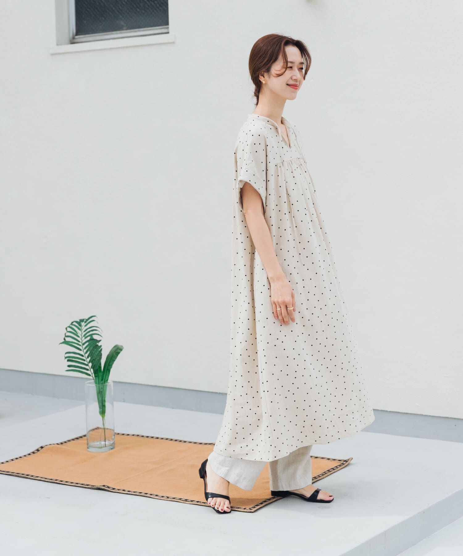 URBAN RESEARCH DOORS「リネンリヨセルドットワンピース」|ワンピース|