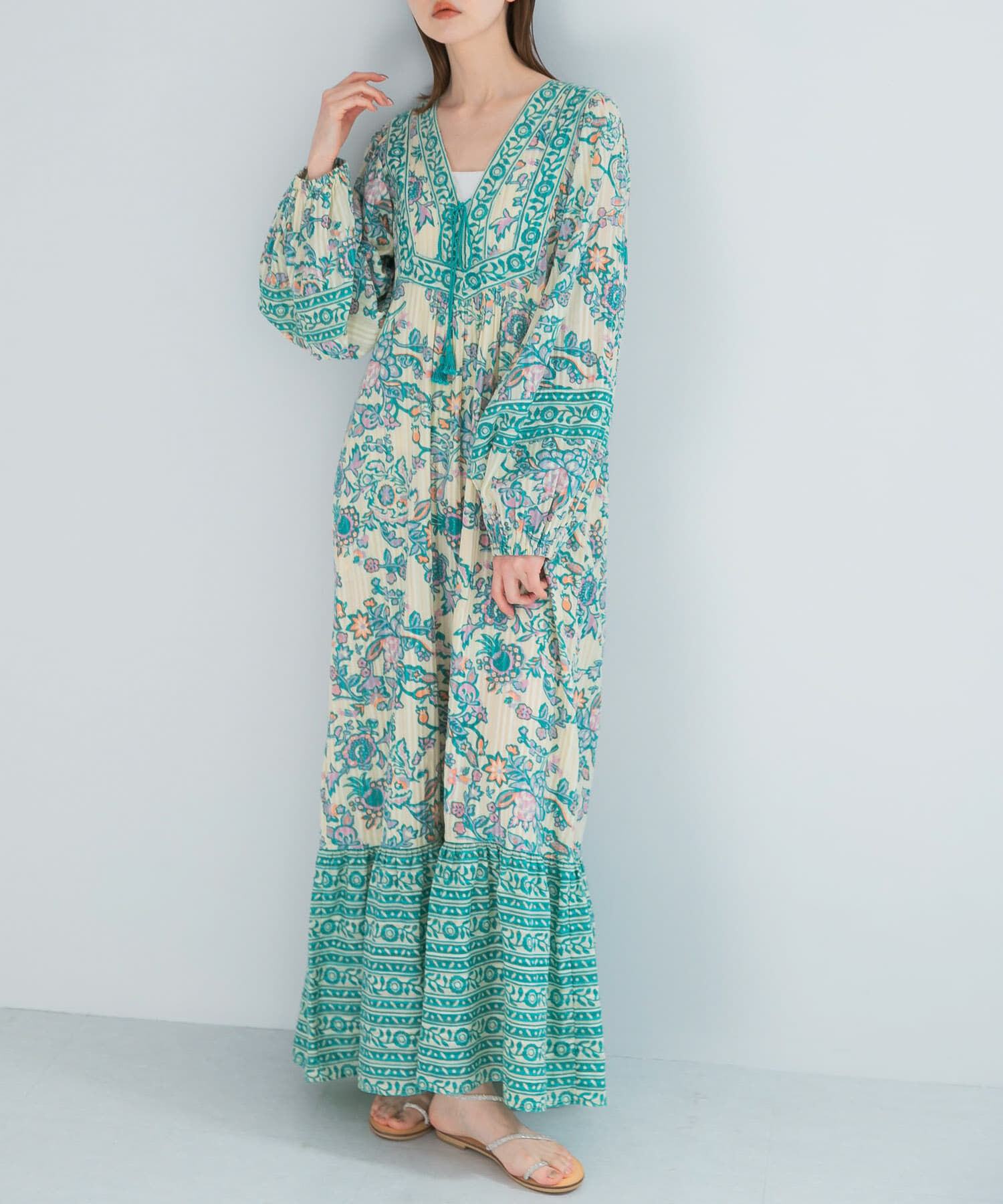 URBAN RESEARCH ROSSO「sara mallika　PAISLEY FLOWER PRINT DRESS」|ワンピース|