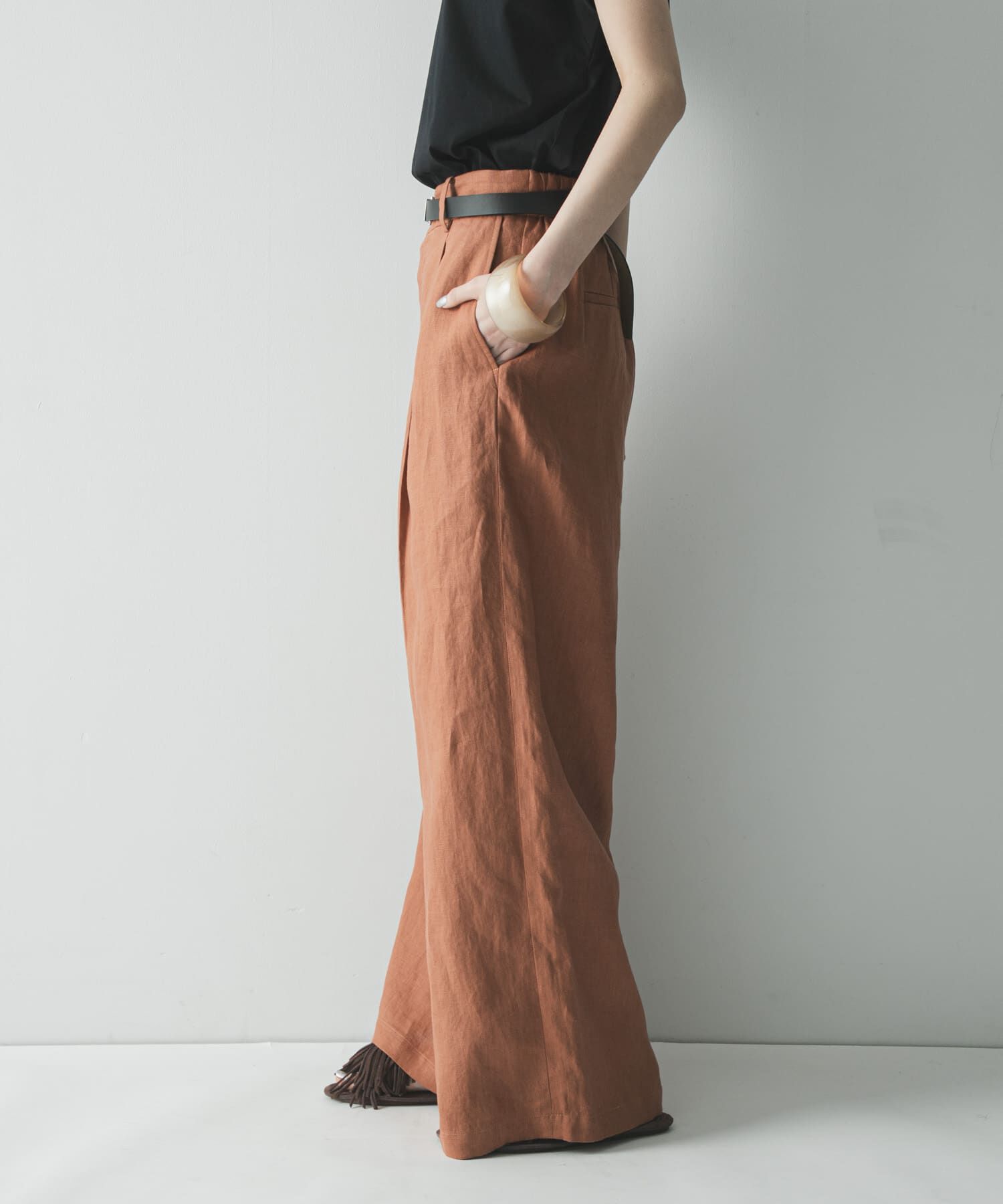 URBAN RESEARCH「『3サイズ展開』リネンイージーワイドスラックス」|その他|