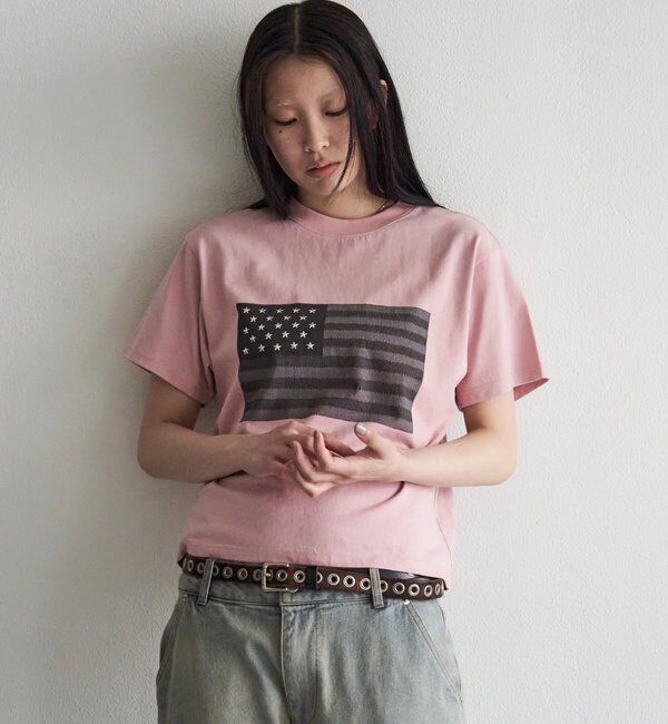  「【UNISEX】KOOKY'N スタースタッズフラッググラフィックTEE」|Tシャツ・カットソー|