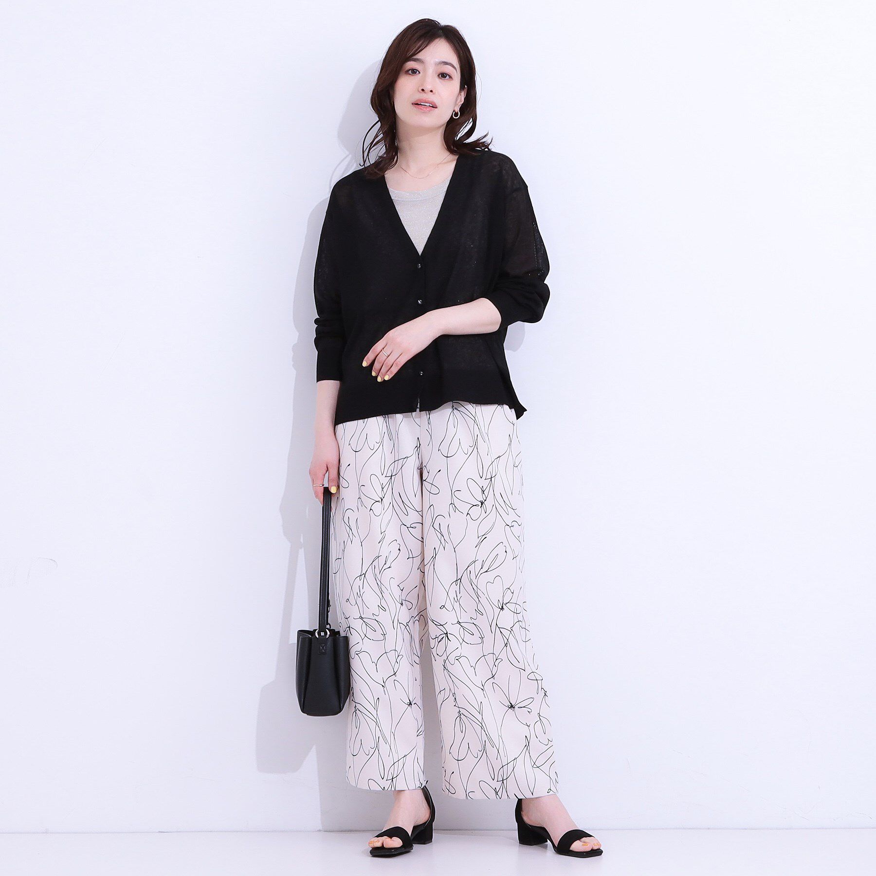 SHOO･LA･RUE「【洗える】ナチュラルなシアー感が魅力 Vネックカーディガン」|カーディガン|