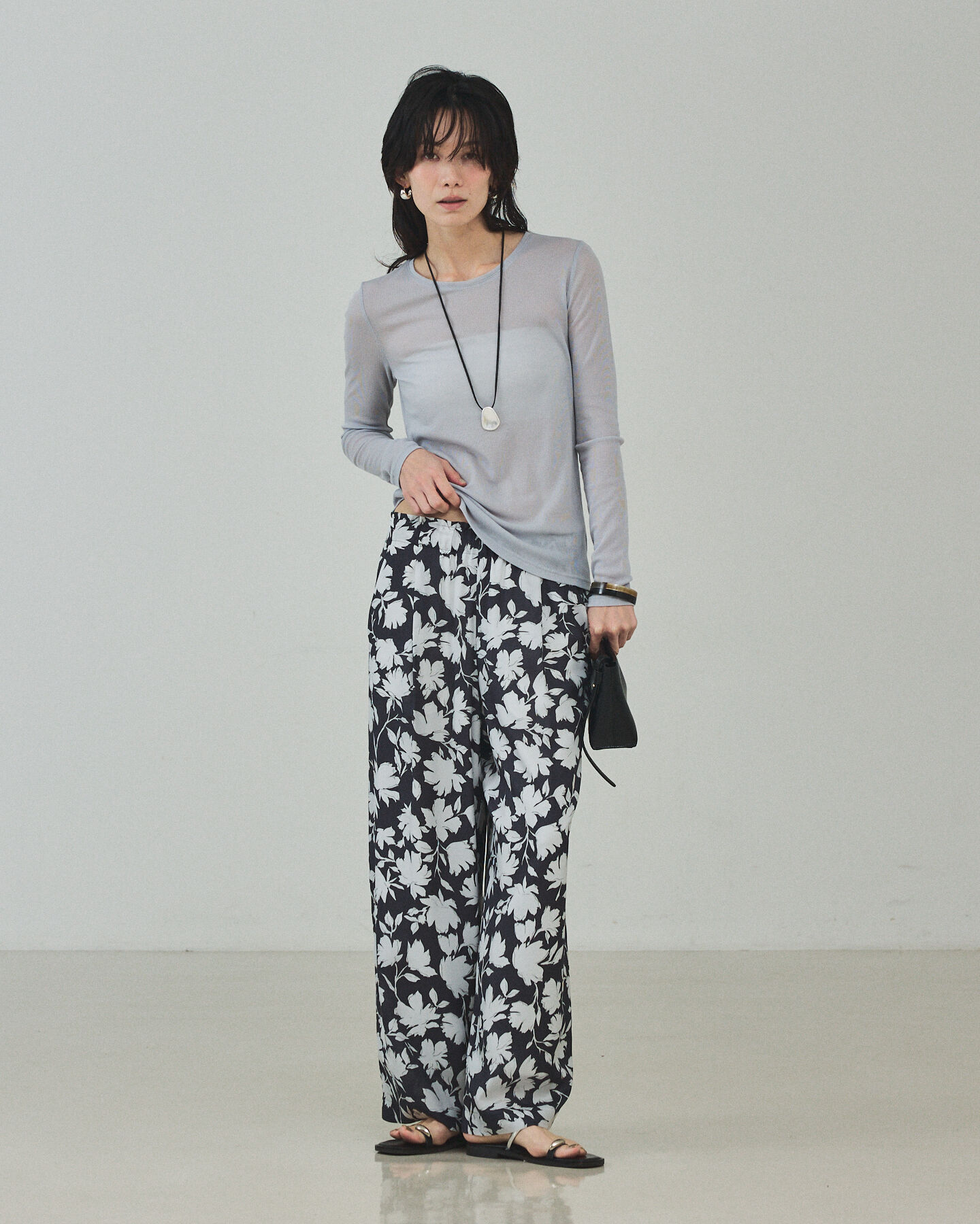 qualite「【大人の花柄】シルエットフラワーパンツ」|その他|