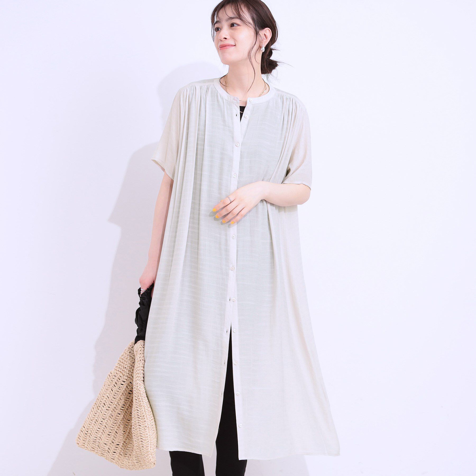 SHOO･LA･RUE「さらさら ドビーギャザー シャツワンピース」|ワンピース|グレージュ(050)