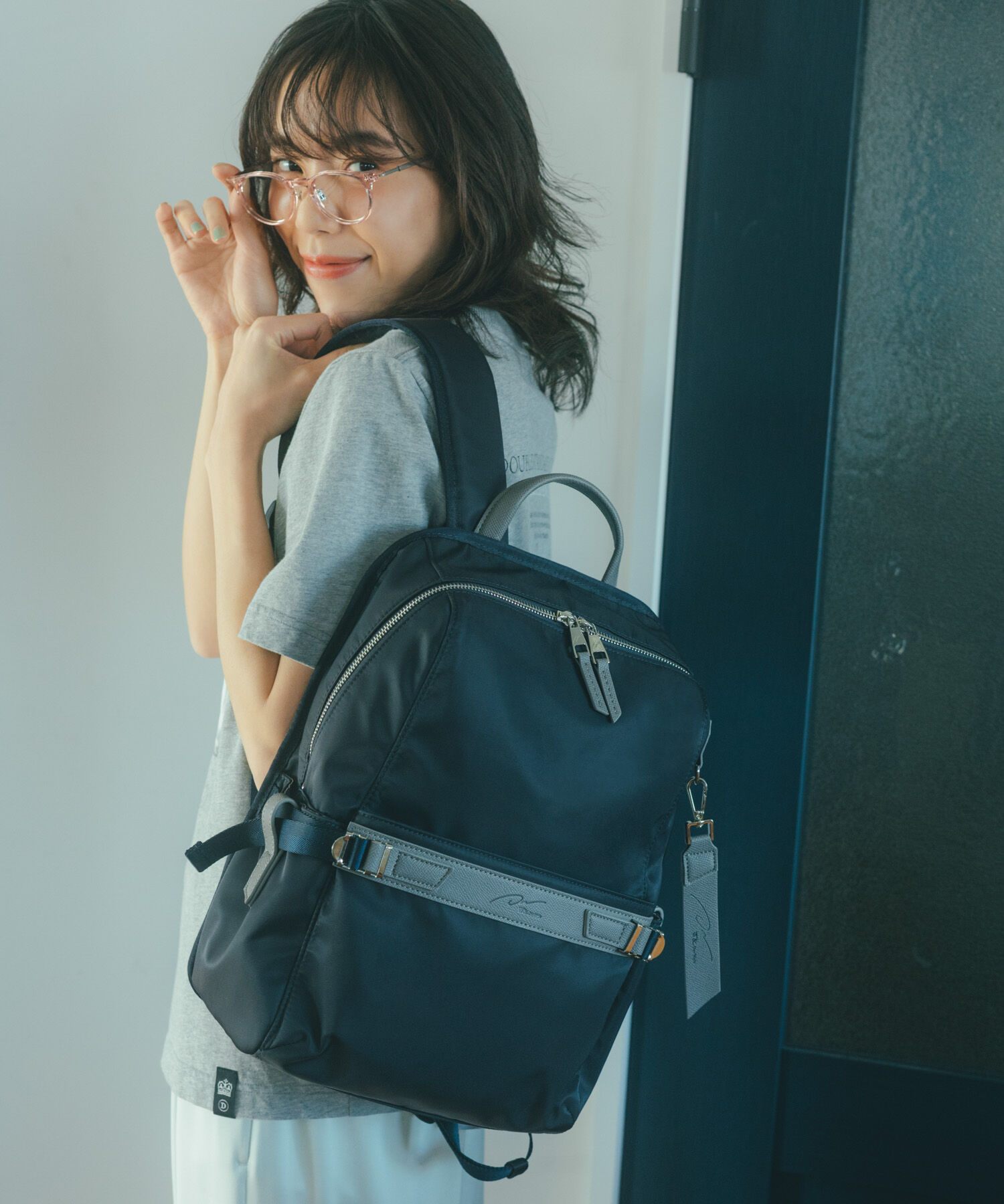 W&.Day/Night「W&.Day/Night リッカノーツ スクエアリュック レディース A4 13.3インチPC シンプル 通勤 19161 バッグ」|リュック|ネイビー
