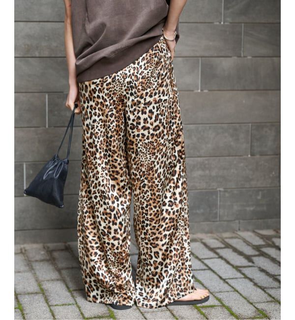 OUTDOOR PRODUCTS Usual Things「レオパードパンツ」|スラックス|