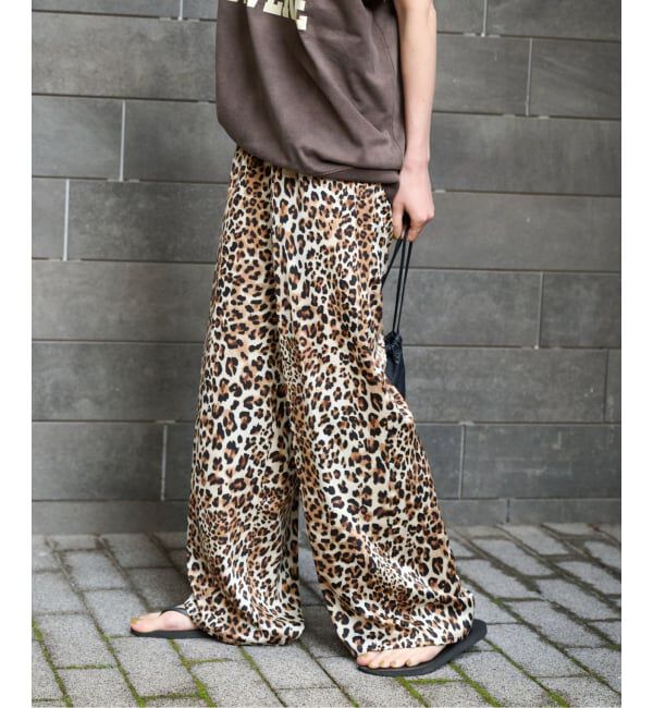 OUTDOOR PRODUCTS Usual Things「レオパードパンツ」|スラックス|