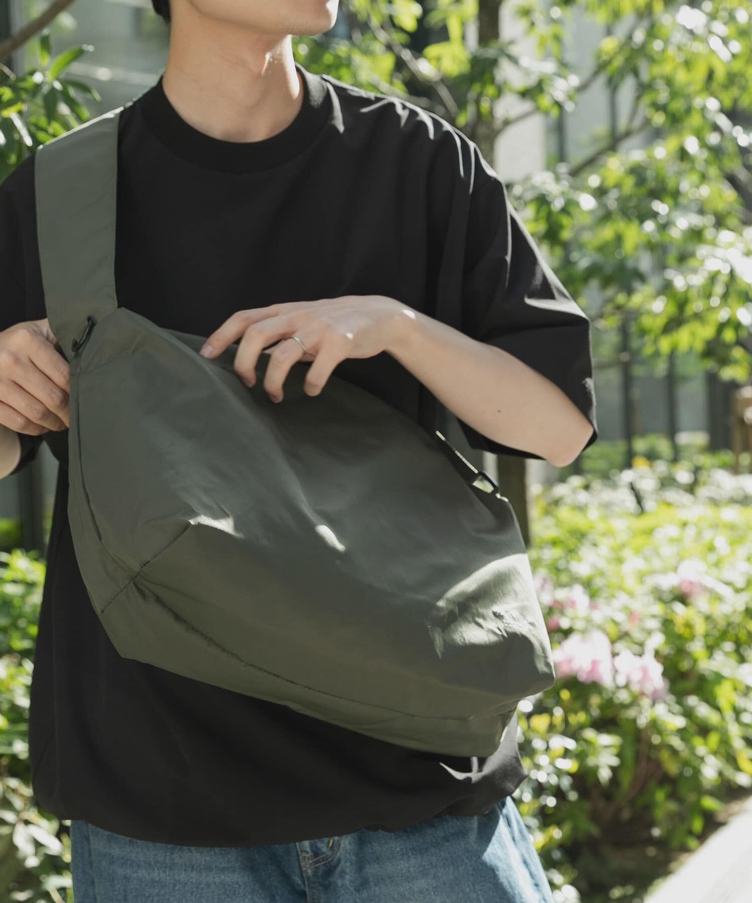 URBAN RESEARCH DOORS「『撥水』『別注』YAKPAK&times;DOORS　SHOULDER BAG M」|ショルダー・メッセンジャー|