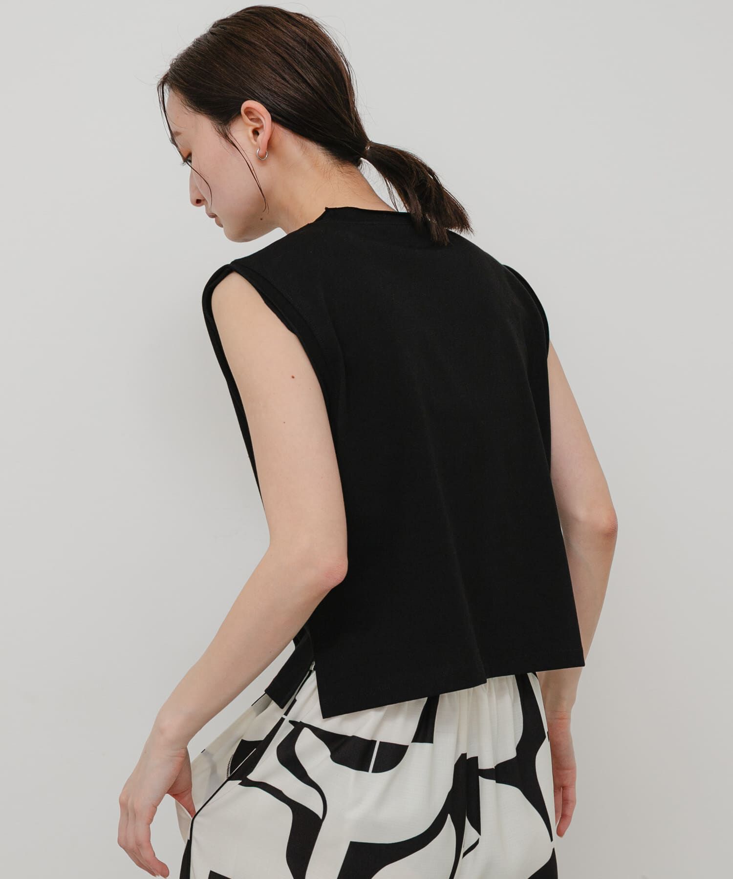 SENSE OF PLACE by URBAN RESEARCH「『汗ジミ防止』SKINProofノースリーブロールTシャツ」|タンクトップ|