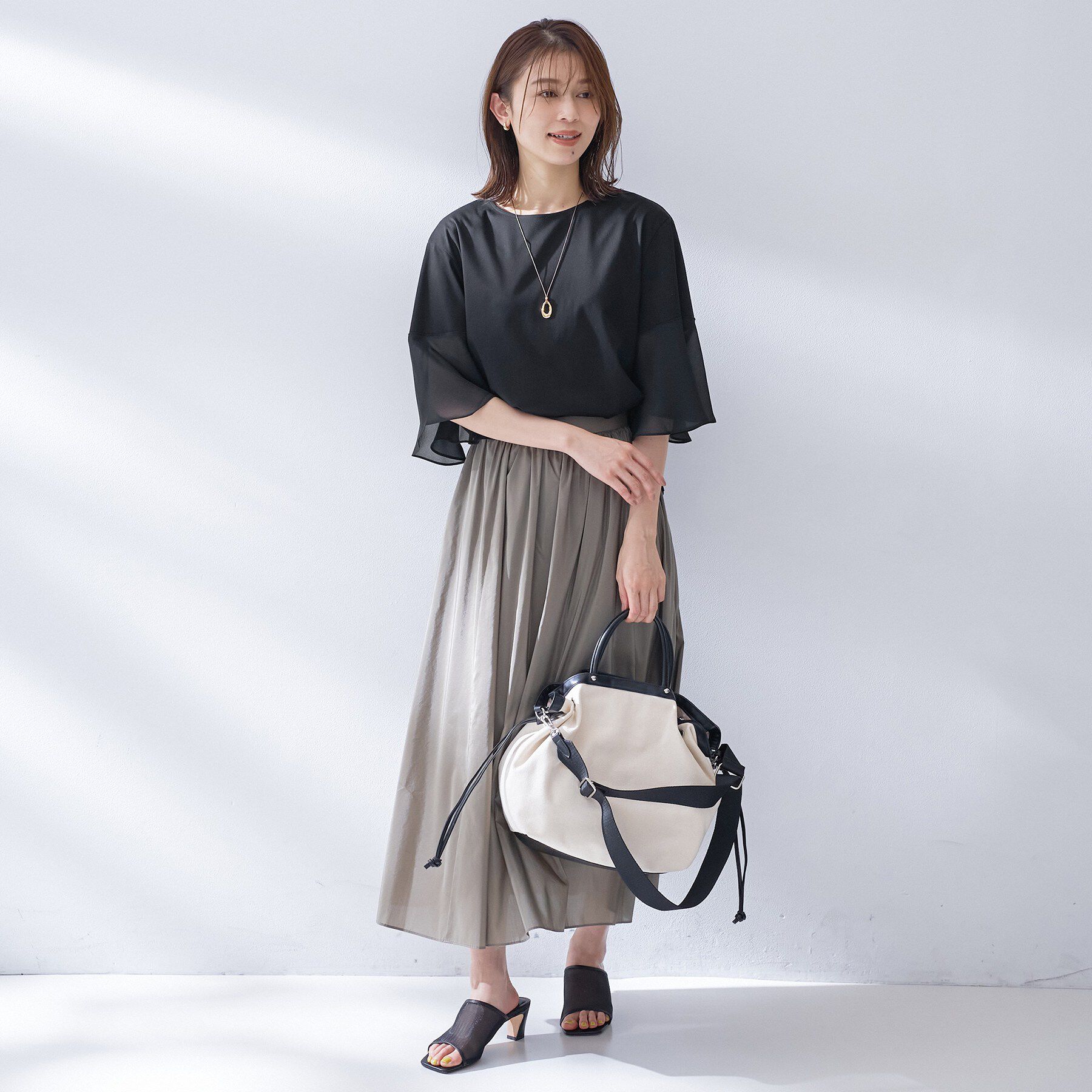 UNTITLED「【洗える／袖シアー／Tシャツ風】袖シアープルオーバー」|Tシャツ・カットソー|