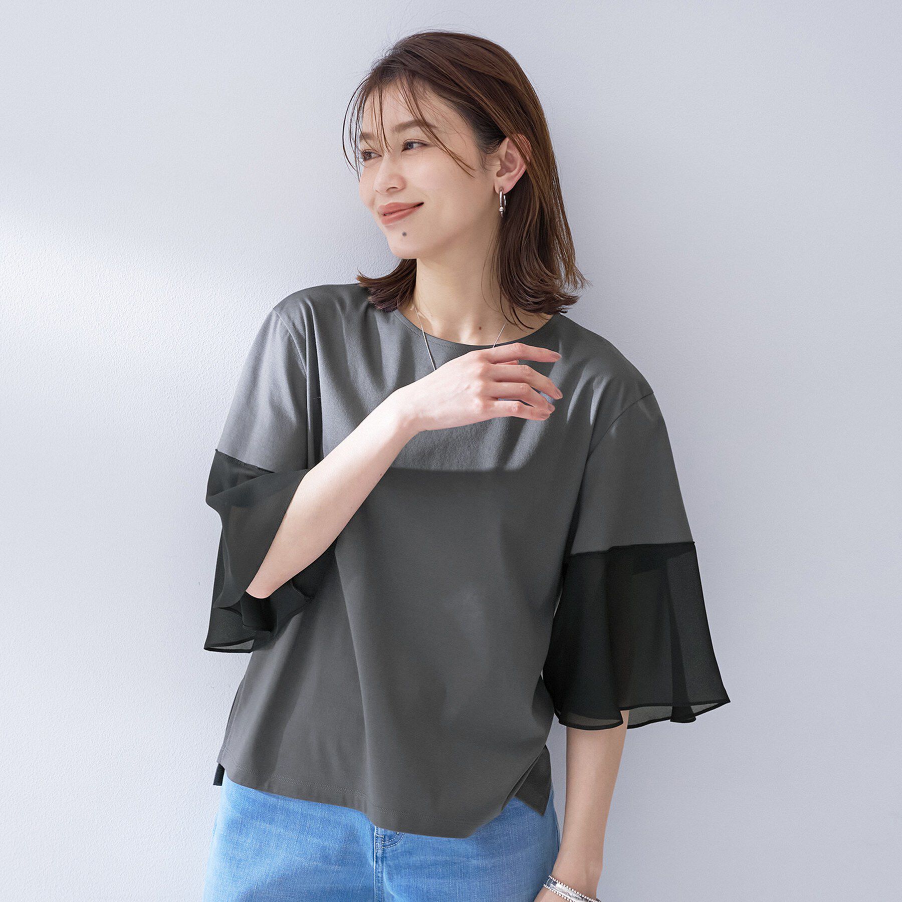 UNTITLED「【洗える／袖シアー／Tシャツ風】袖シアープルオーバー」|Tシャツ・カットソー|