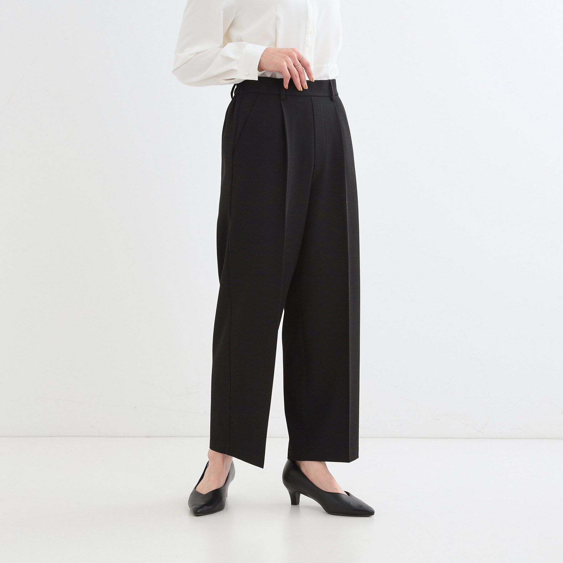 SHOO･LA･RUE「【洗える/S-LL】脚のラインを拾いにくい センタープレス タックワイドパンツ」|その他|