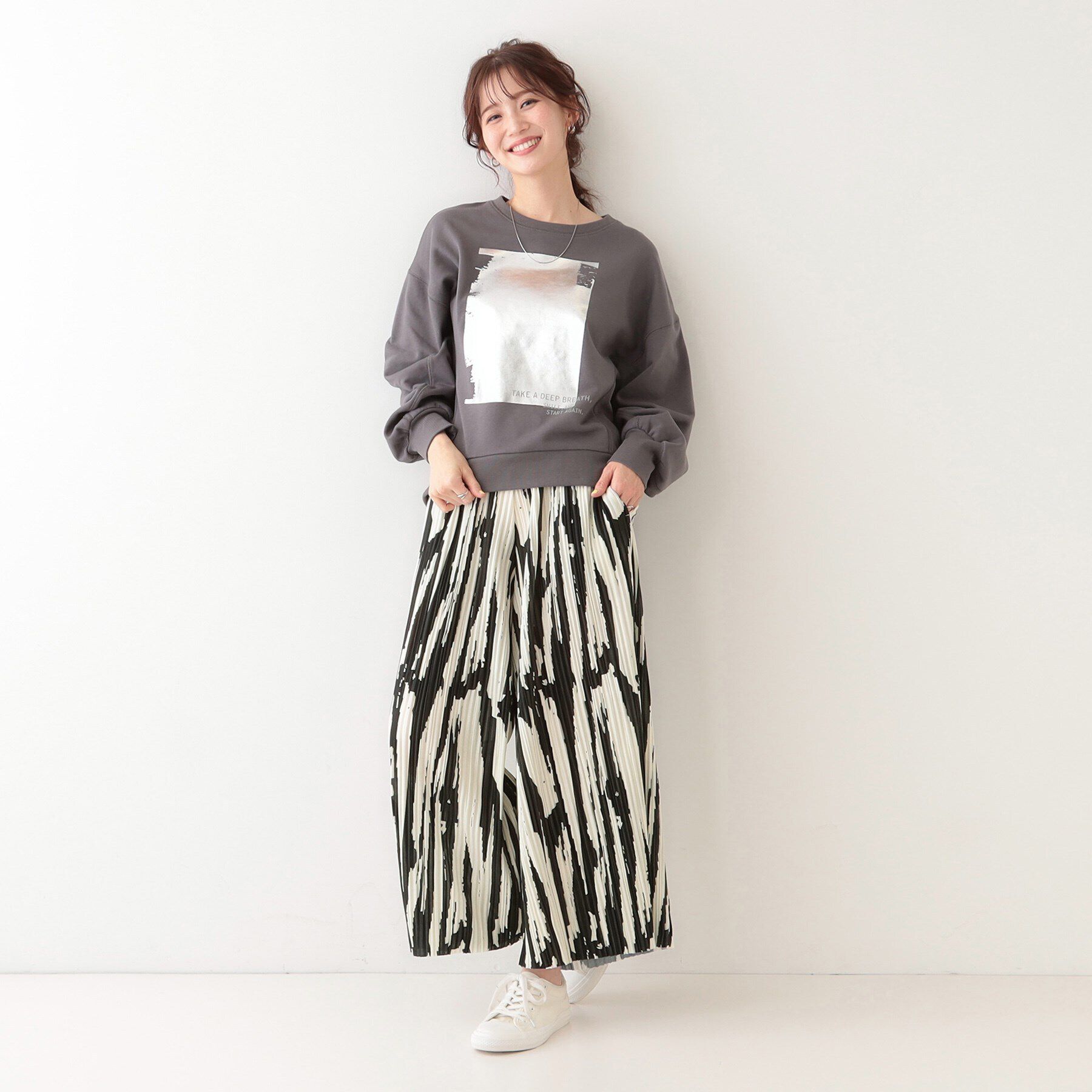 SHOO･LA･RUE「【S-LL】柄プリーツ イージーワイドパンツ」|その他|