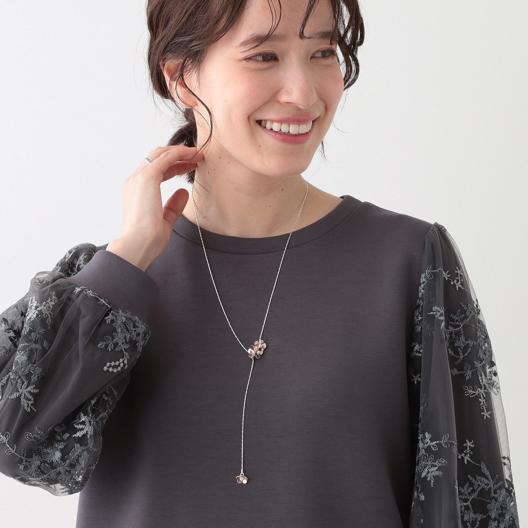 SHOO･LA･RUE「【2WAY】フラワーモチーフネックレス」|ネックレス|