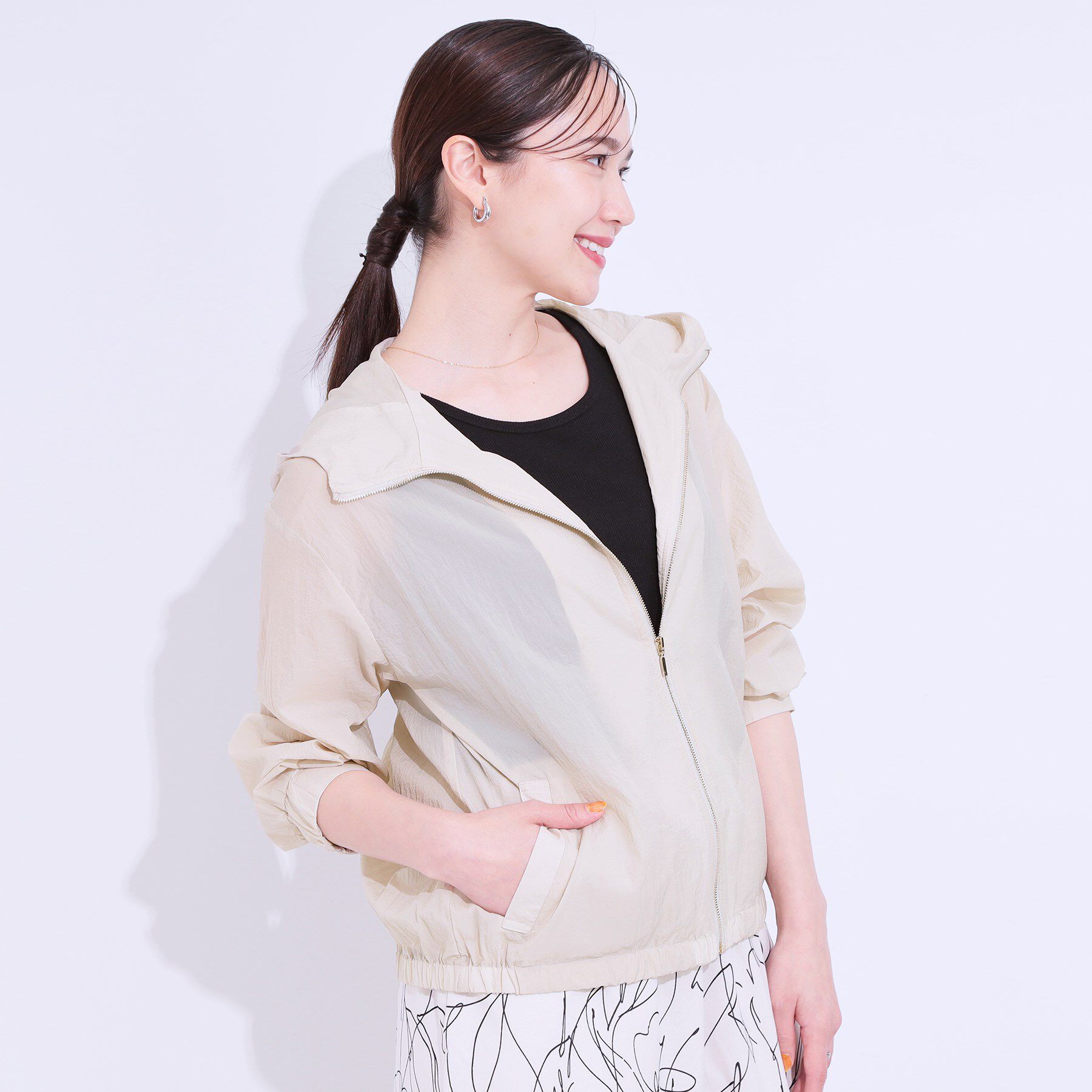 SHOO･LA･RUE「【S-LL】程よいシアー感　大人世代の軽やかフードブルゾン」|ブルゾン・スタジャン|