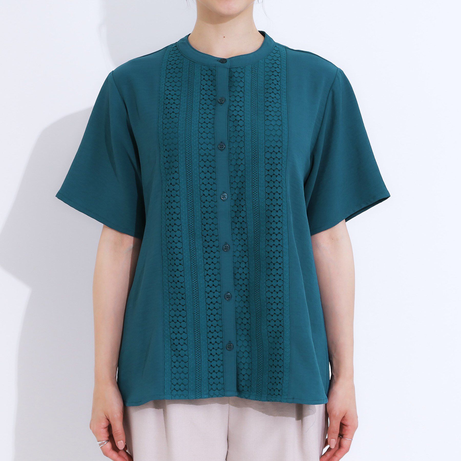 SHOO･LA･RUE「【S-LL】さらりと大人上品 レース切替半袖ブラウス」|シャツ・ブラウス|