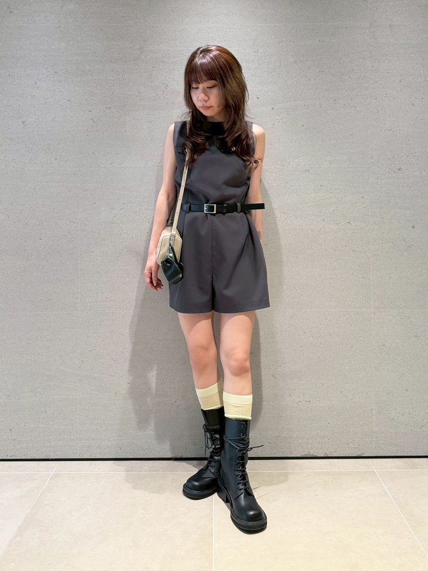 LILY BROWN「ボタンディテールミニロンパース」|オールインワン|