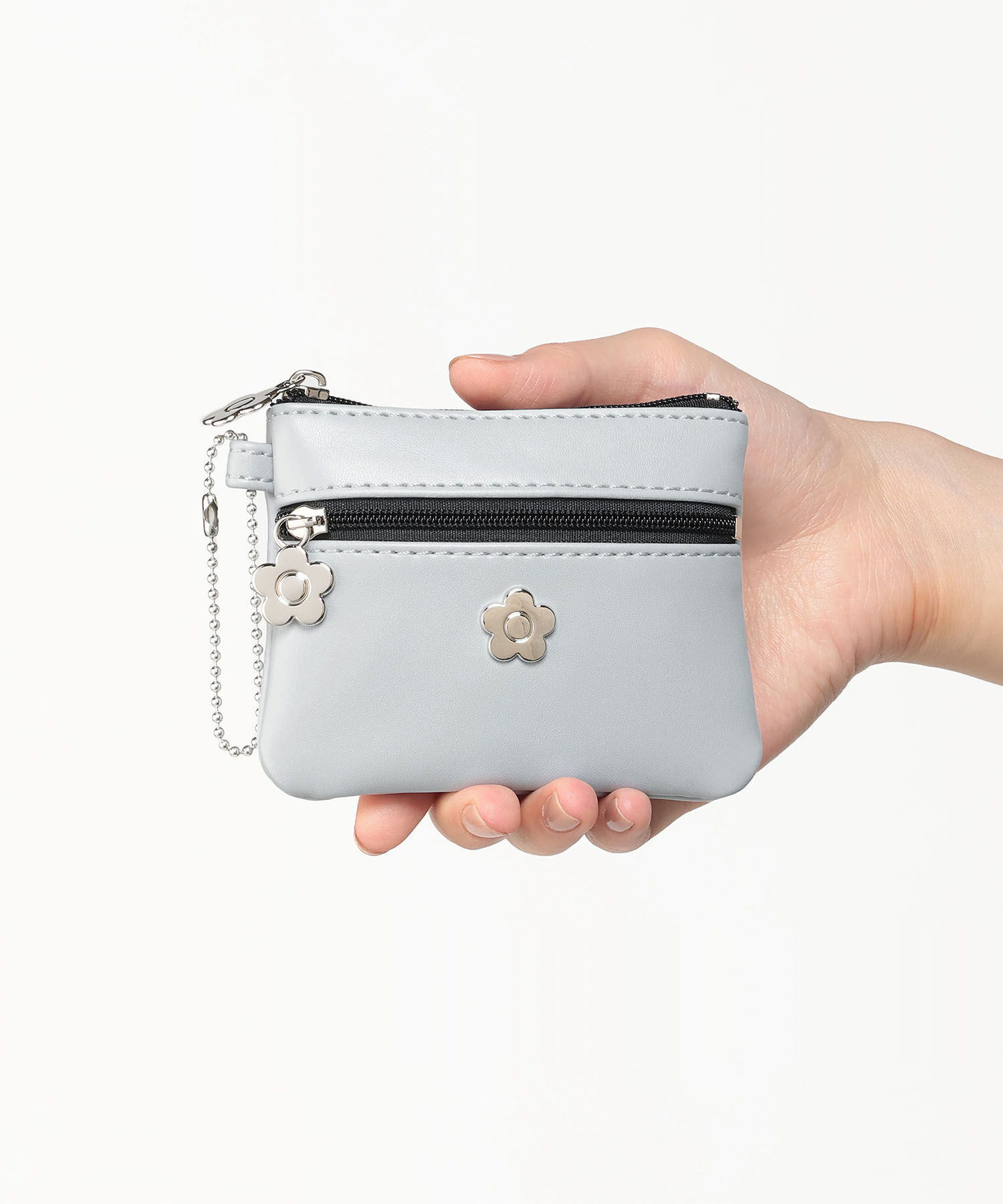 MARY QUANT「デイジーメタル 2ファスナーポーチミニミニ」|ポーチ|ライトブルー