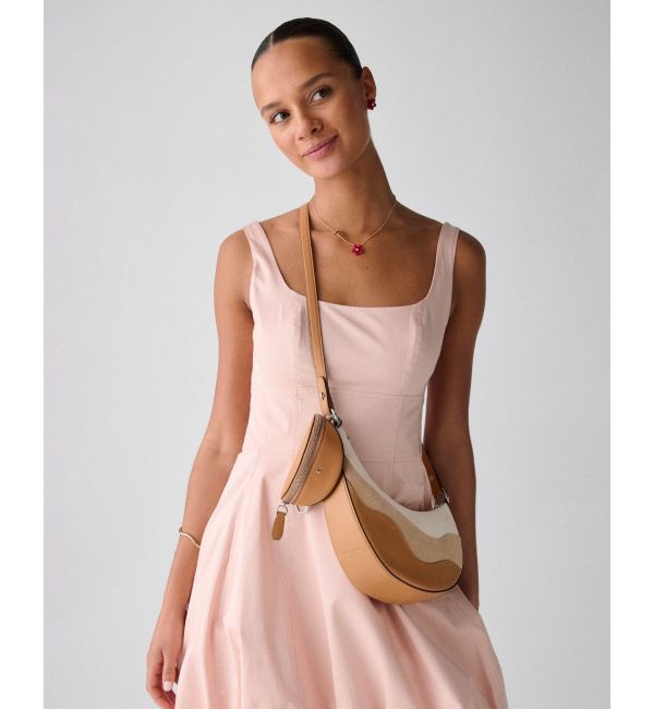 kate spade new york「ケーエスデュオ ウェイビー スエード クロスボディ バッグ」|ショルダー・メッセンジャー|BROWN