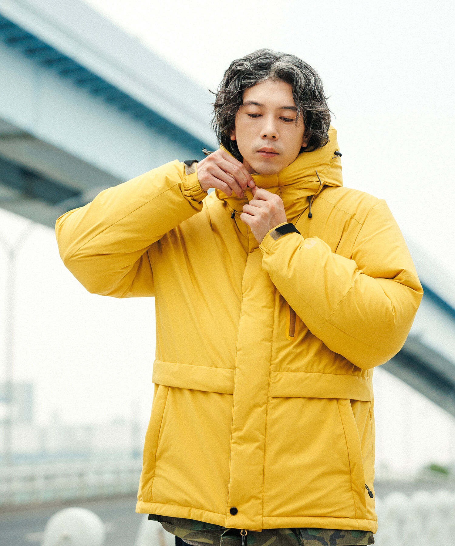 ADAM ET ROPE'「【ALLIED】700FP ショート フーディー ダウンジャケット / ユニセックス」|ダウン|