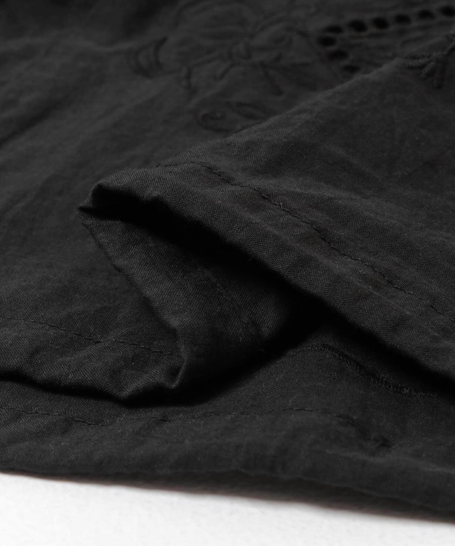 URBAN RESEARCH DOORS「パッチワーク刺繍ブラウス」|シャツ・ブラウス|