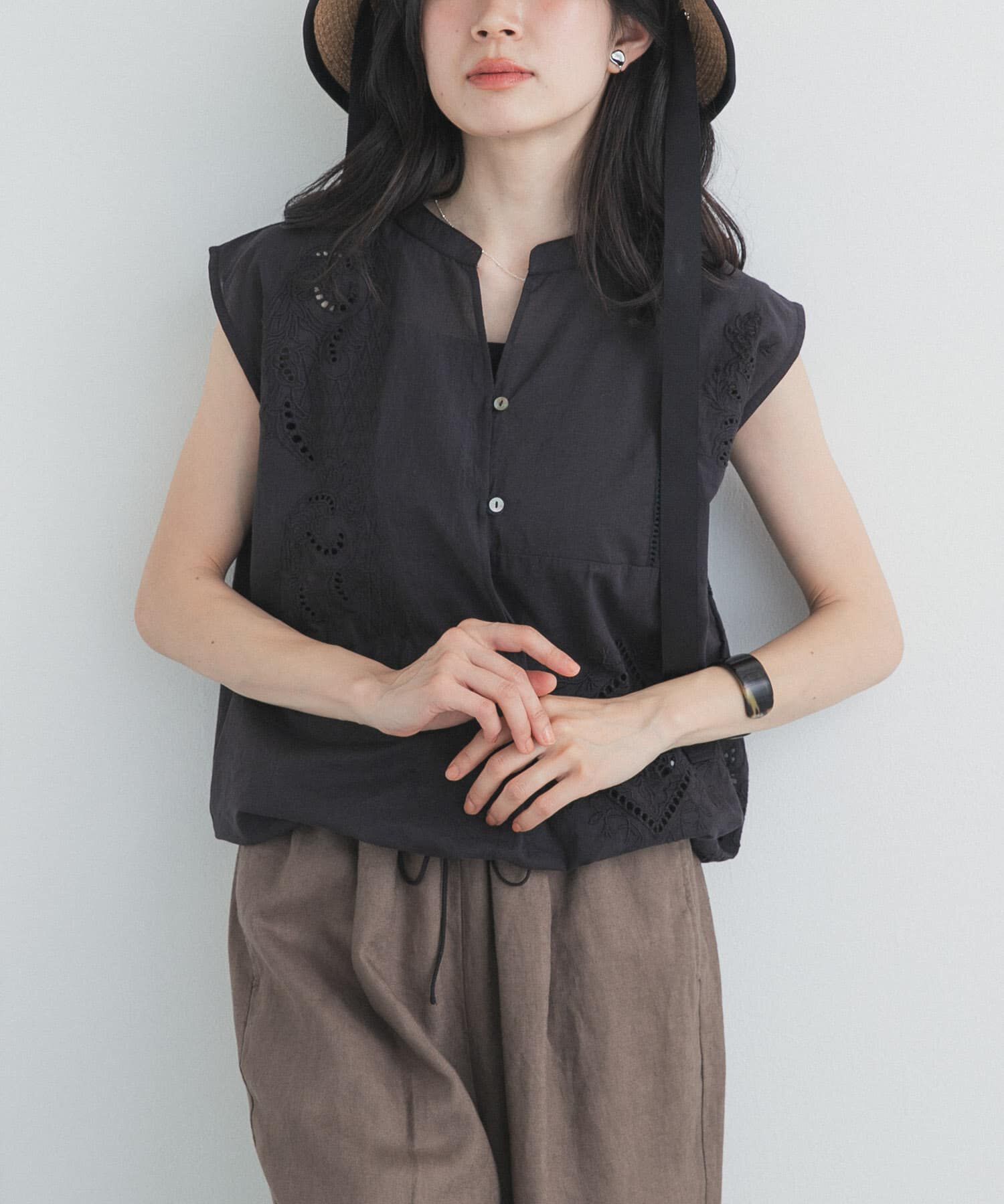 URBAN RESEARCH DOORS「パッチワーク刺繍ブラウス」|シャツ・ブラウス|