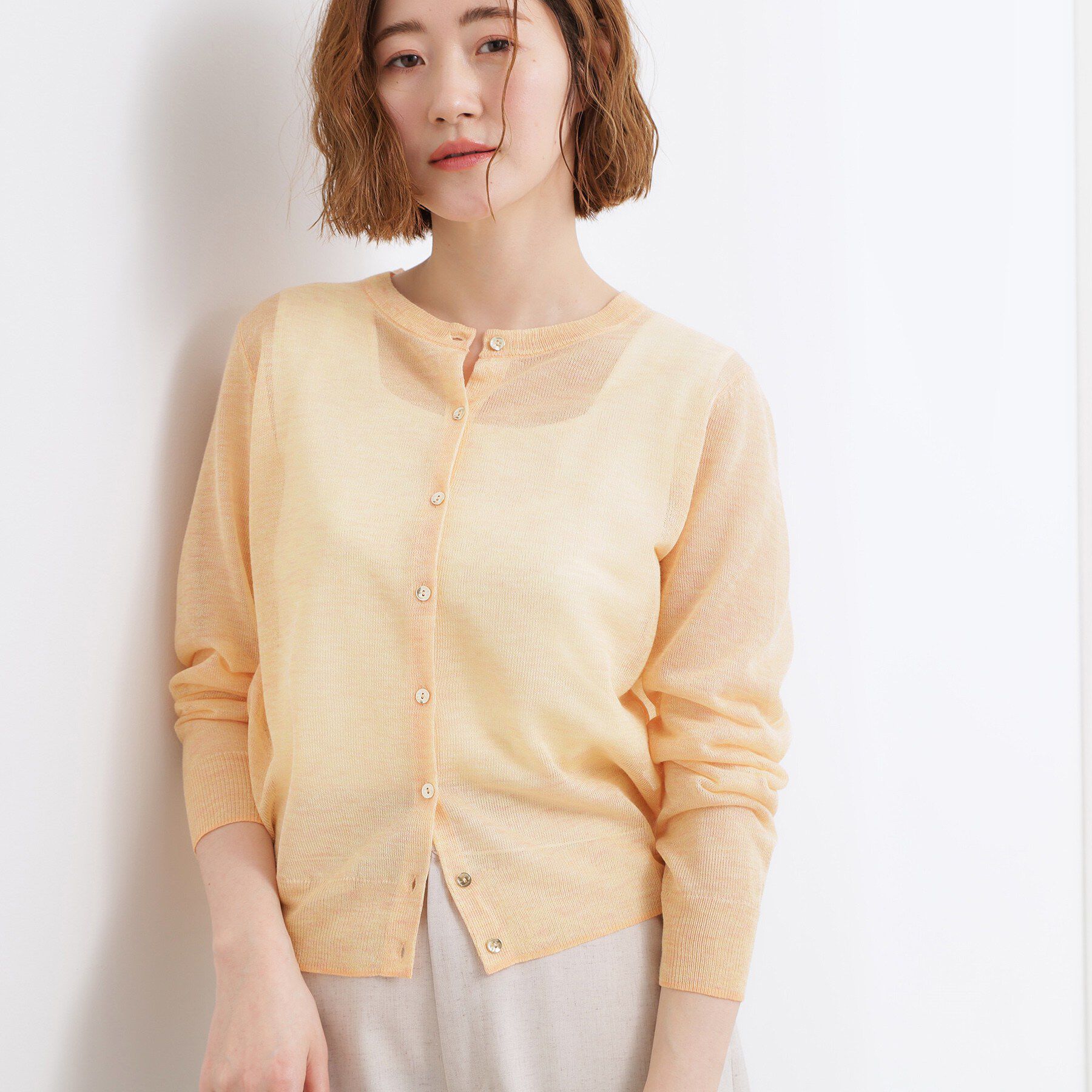 grove「【洗える/名品】大人の透け感、シアーカーディガン」|カーディガン|オレンジ(065)