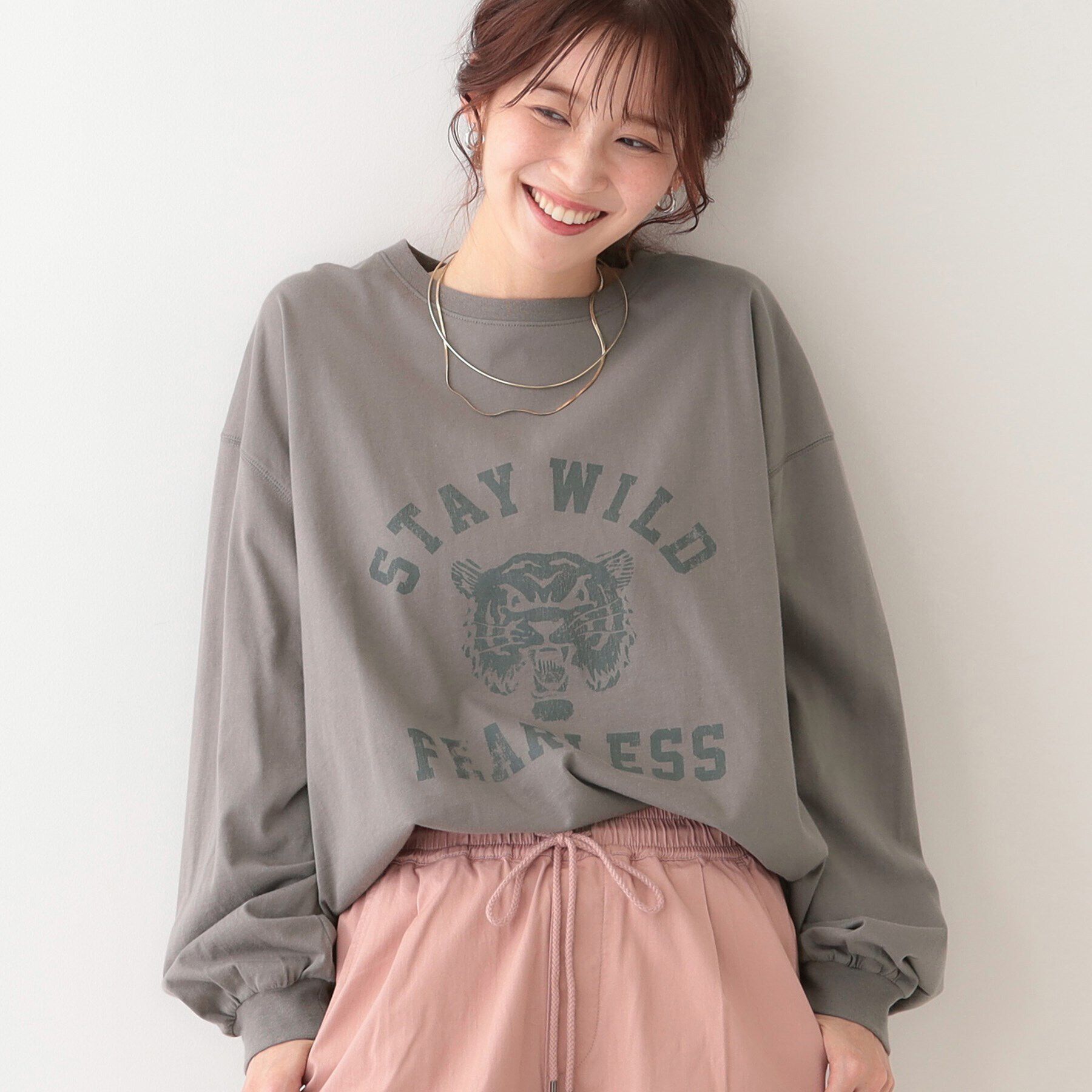SHOO･LA･RUE「【洗える】1枚でもレイヤードでも 選べる5柄 BIGロンT」|Tシャツ・カットソー|チャコールグレー(3