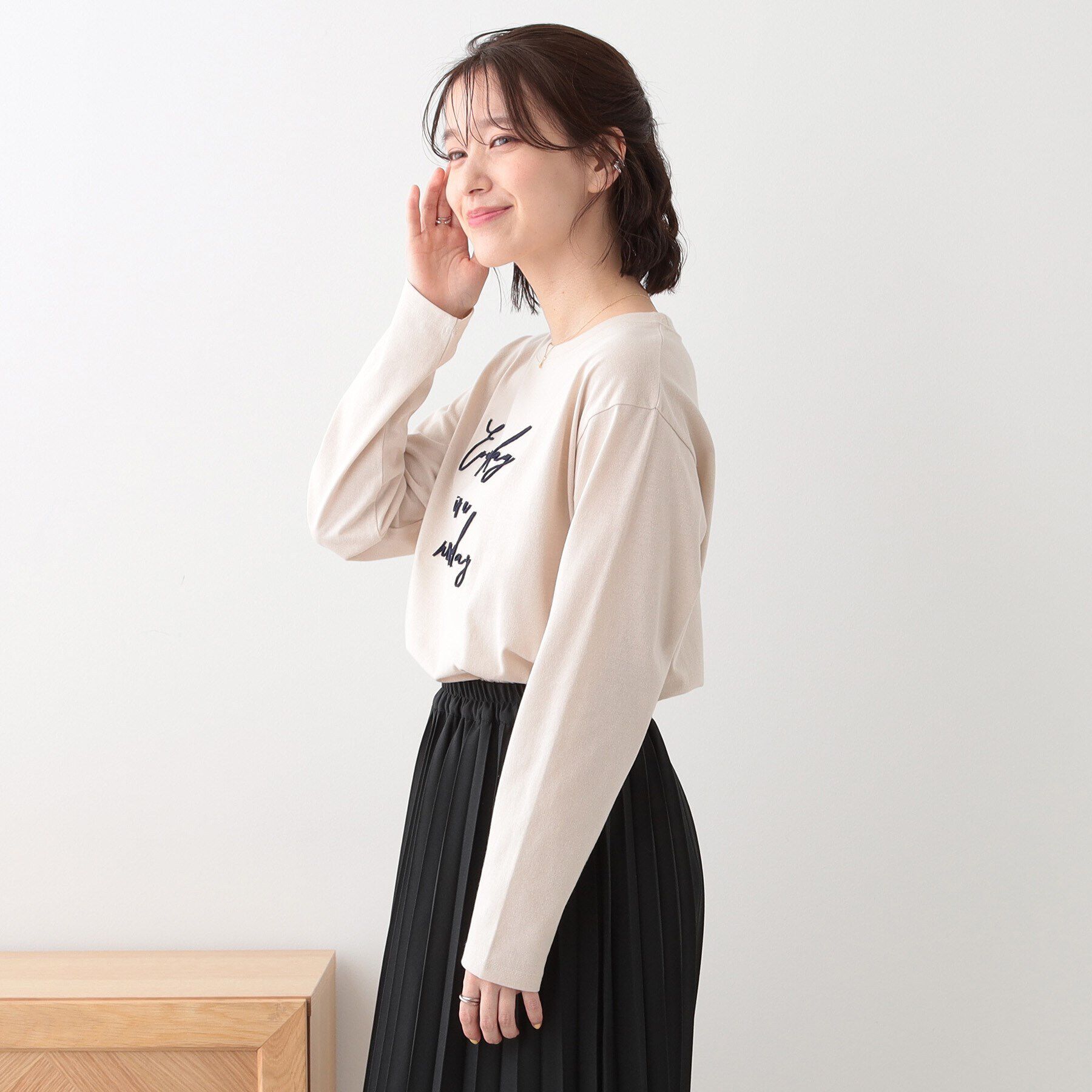 SHOO･LA･RUE「【S-LL】ロゴの立体感が魅力 ブラシ刺繍ロンT」|Tシャツ・カットソー|
