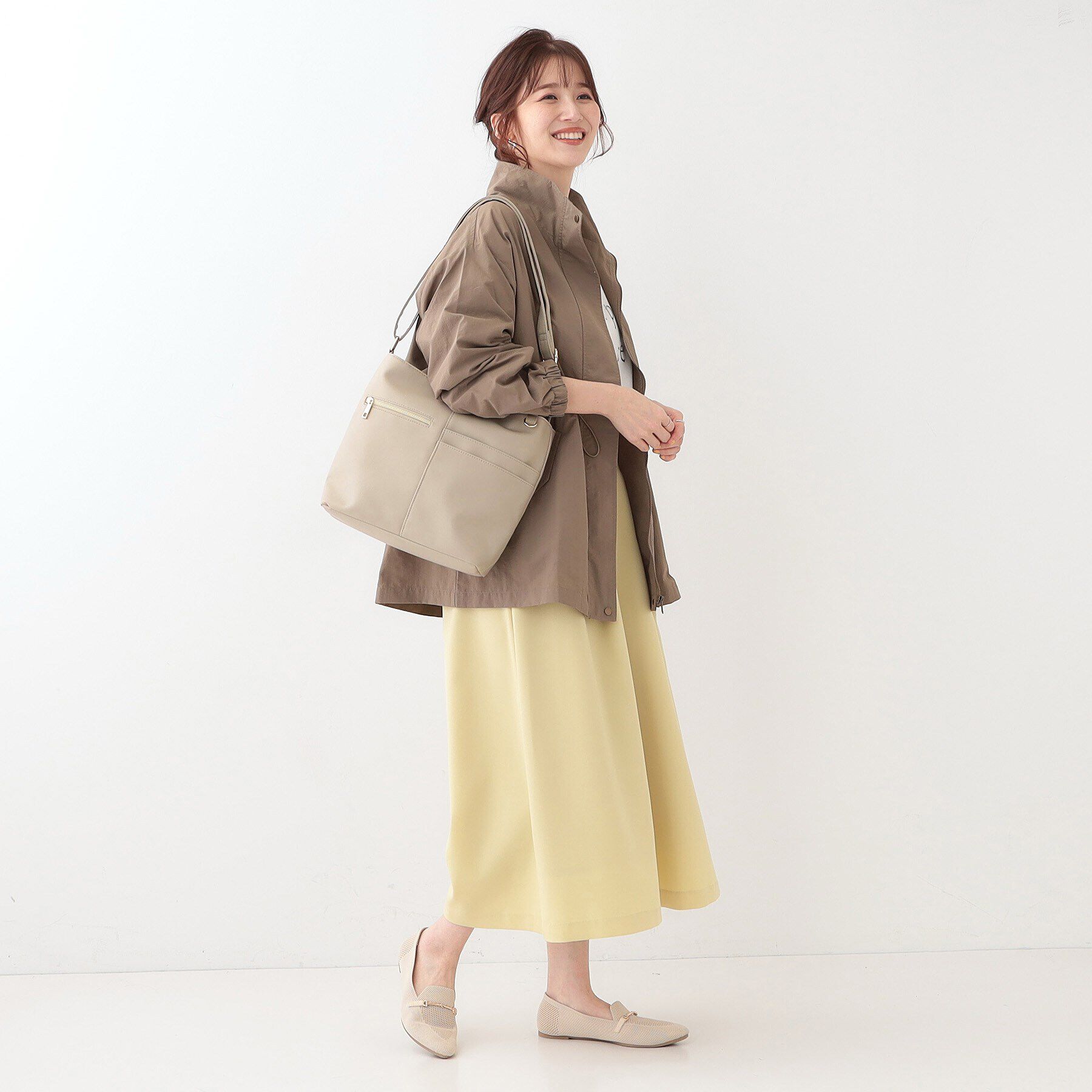 SHOO･LA･RUE「【ポケットたくさん】 フロント切り替えショルダーバッグ」|ショルダー・メッセンジャー|