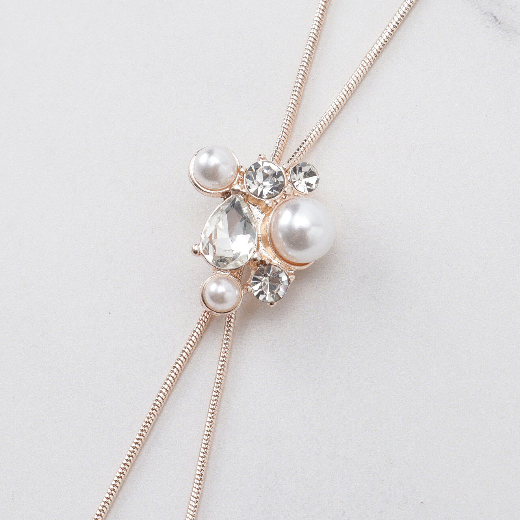 SHOO･LA･RUE「ビジューフェイクパールループタイネックレス」|ネックレス|