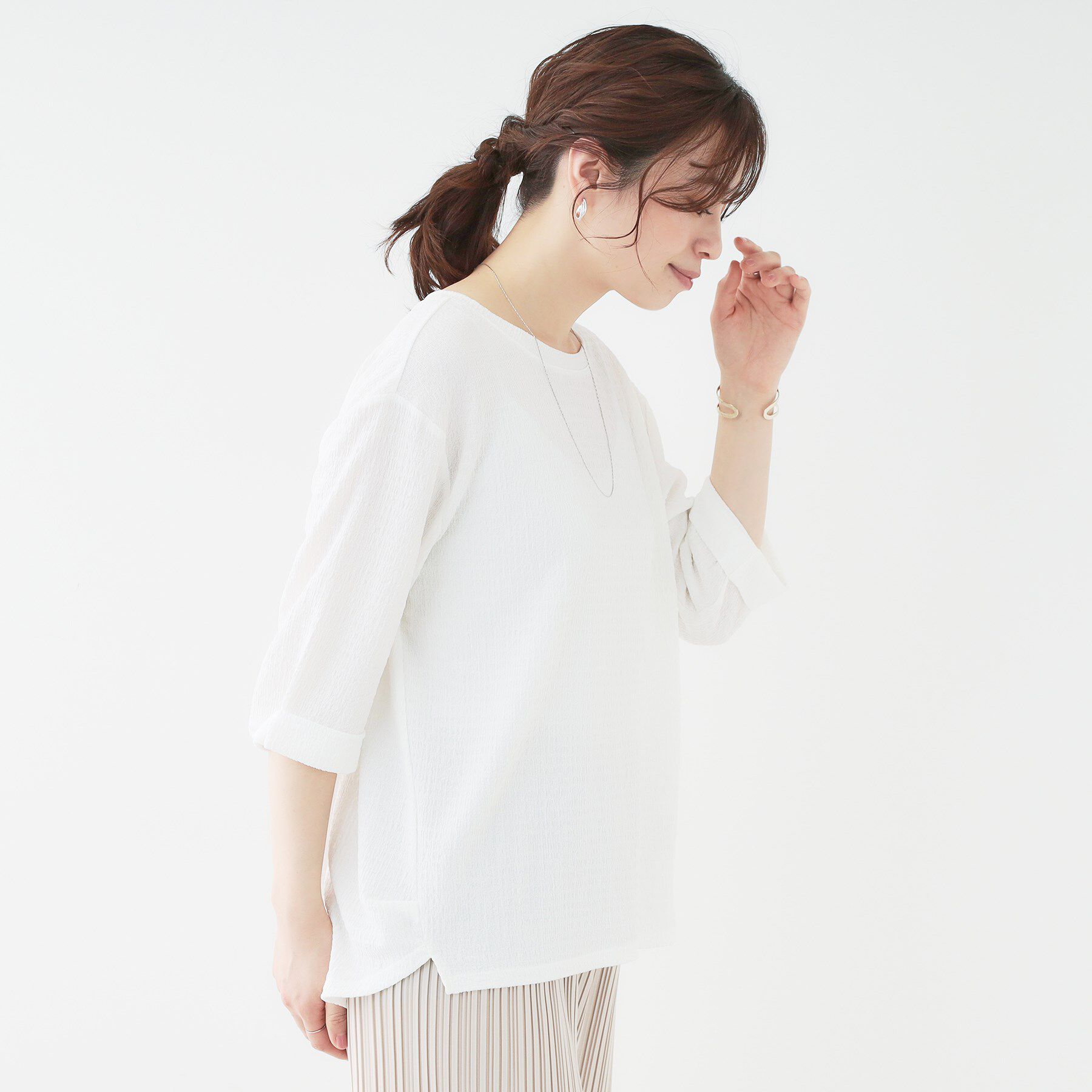 SHOO･LA･RUE「【洗える/S-LL】表面感が魅力 インせず決まる 裾タック半端袖トップス」|Tシャツ・カットソー|