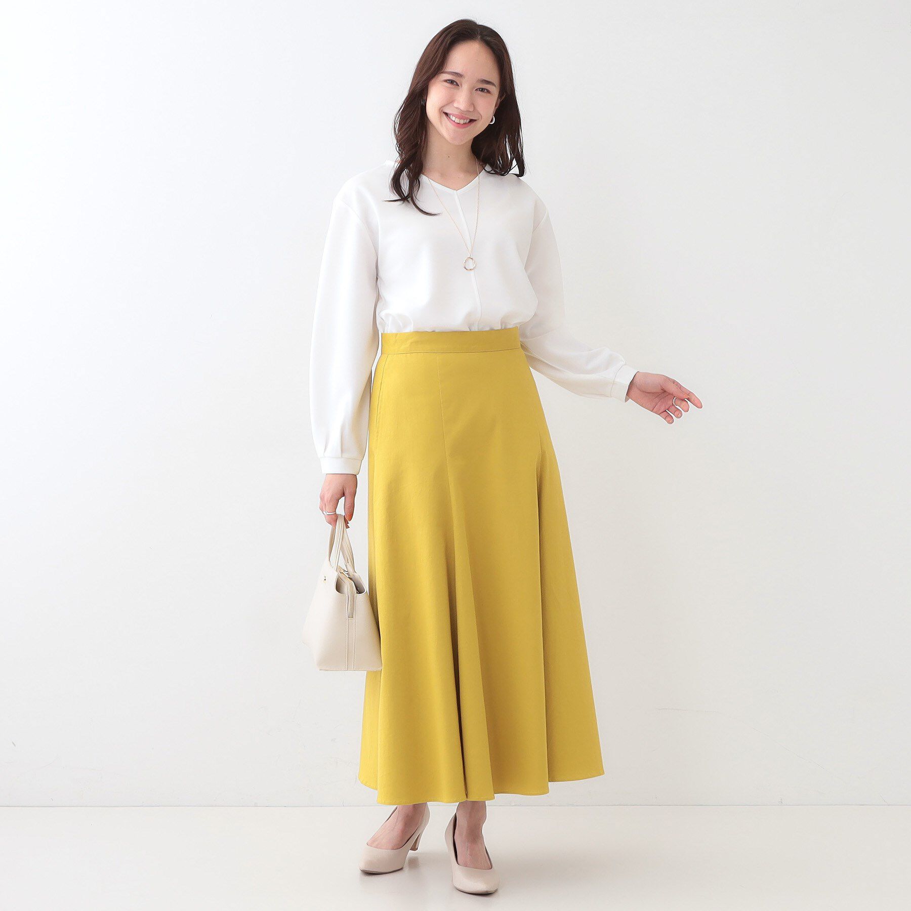 SHOO･LA･RUE「【S-LL/2点セット】大人の上品シルエット アクセ付き Vネックトップス」|シャツ・ブラウス|